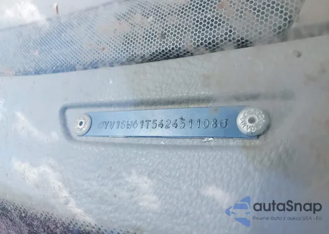 2004 Volvo V70 2.4 из США, поврежденный, VIN YV1SW61T542451108